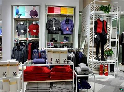 京東攜手紅豆打造首個服飾類無界零售店 落地無錫十一開業(yè)