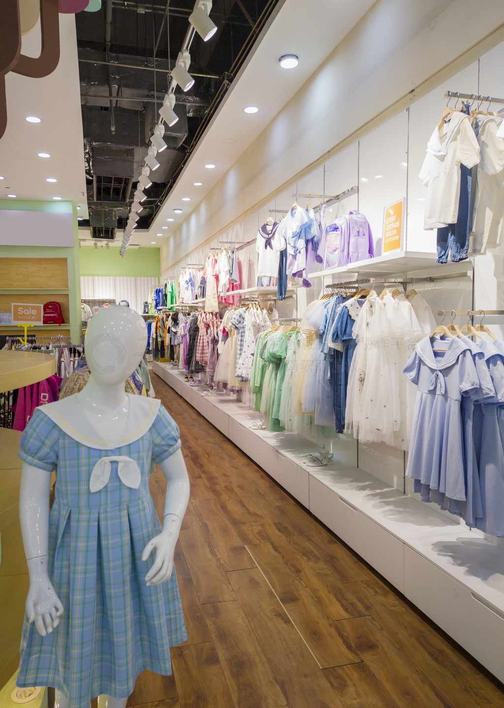 兒童服裝專柜素材產(chǎn)品實(shí)拍免費(fèi)下載_jpg格式_3000像素_編號(hào)44063654